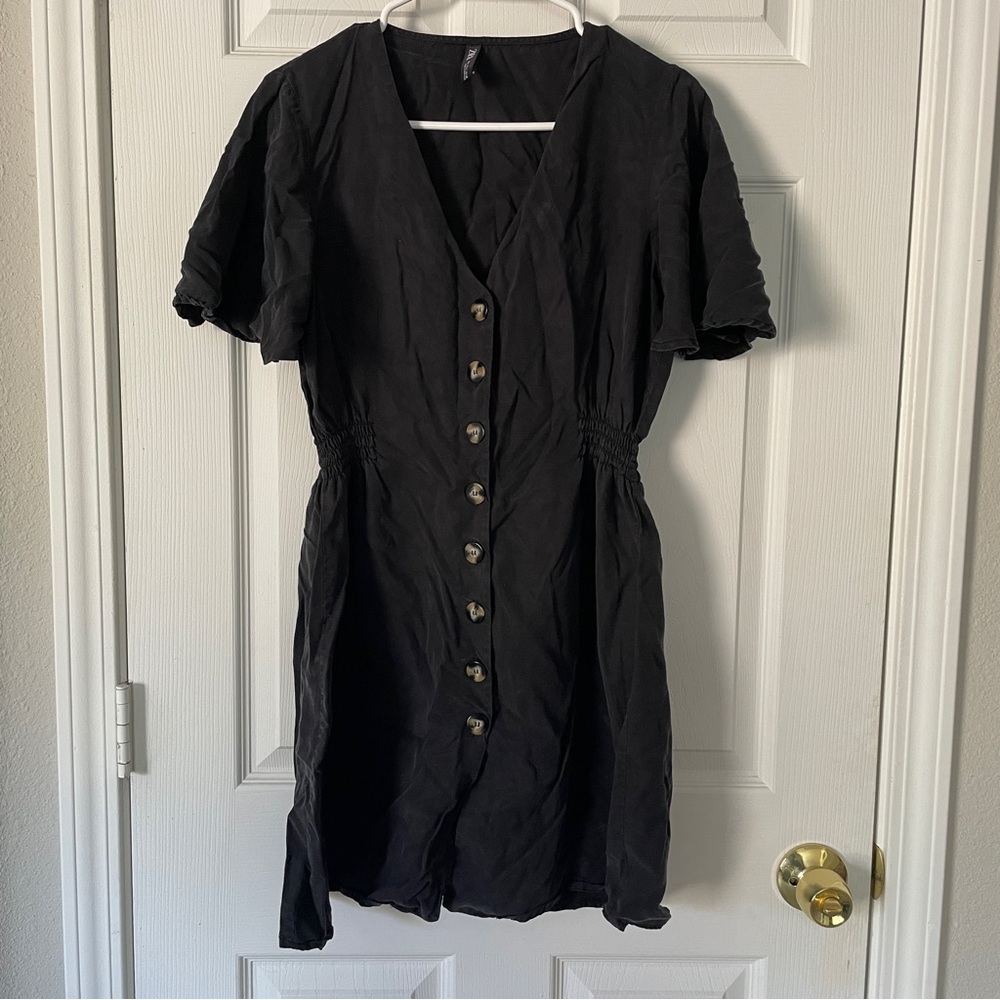 Zara - Grey Black Flutter Sleeve Mini Dress - Size L